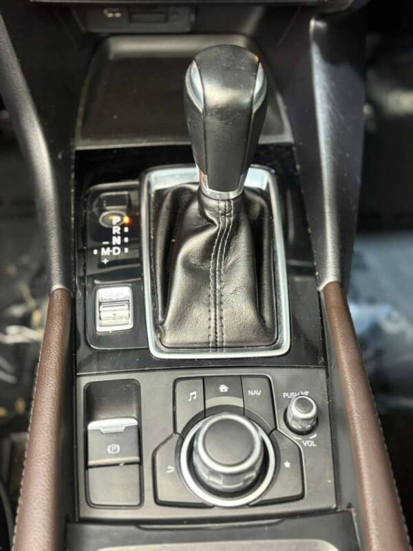 2018 Mazda MAZDA3 Touring