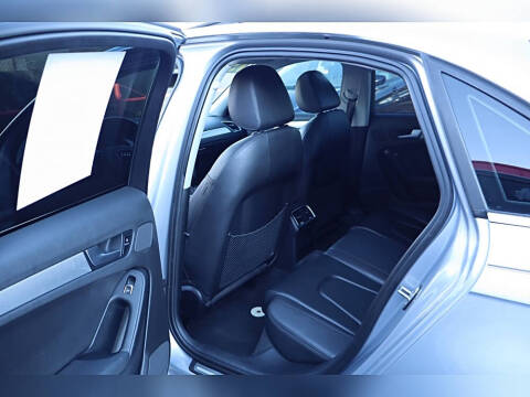 2015 Audi A4 2.0T quattro Premium