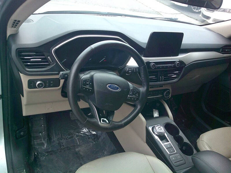 2020 Ford Escape SEL