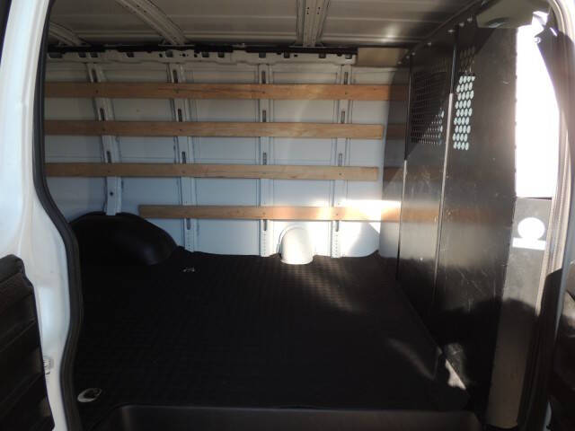 2024 Chevrolet Express 2500