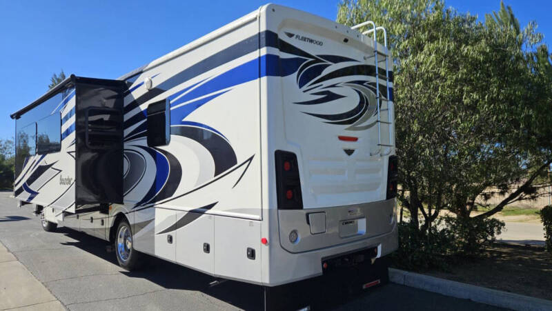2018 Fleetwood Bounder