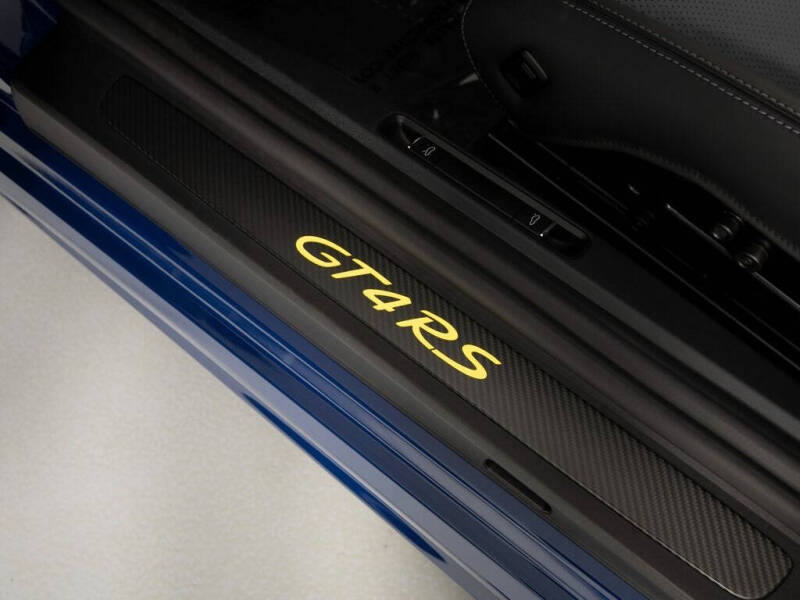 2023 Porsche 718 Cayman GT4 RS