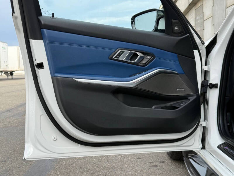 2022 BMW M3