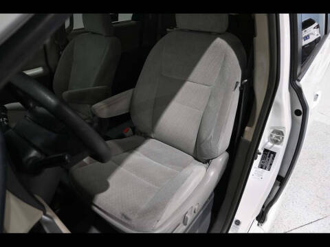 2019 Toyota Sienna LE Mobility 7-Passenger