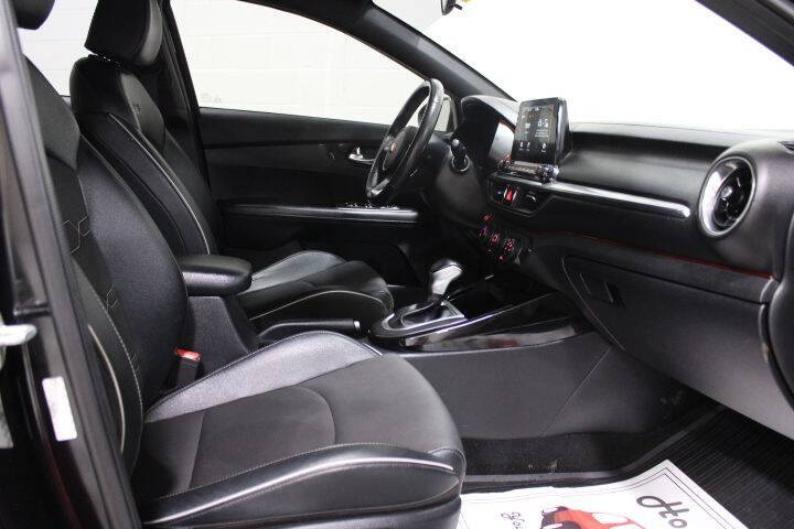 2021 Kia Forte GT Line