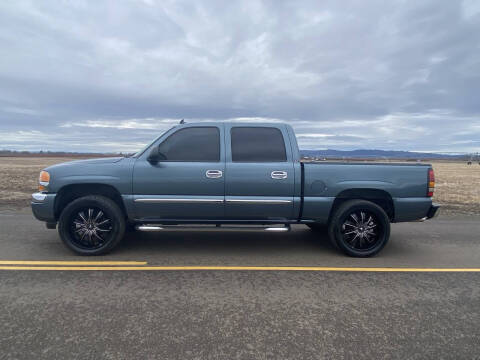 2006 GMC Sierra 1500 for sale at M AND S CAR SALES LLC in Independence OR