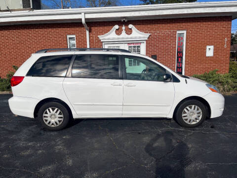 2008 Toyota Sienna for sale at Premium Auto Sales in Fuquay Varina NC