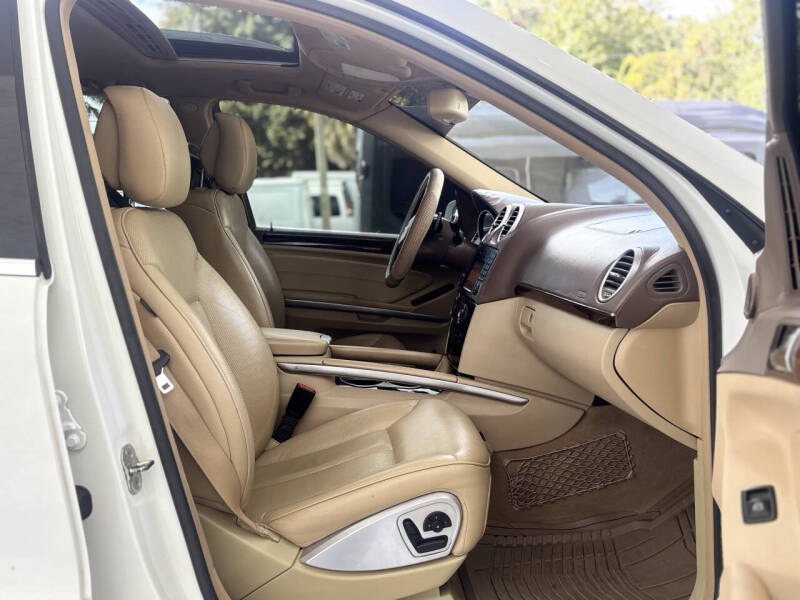 2010 Mercedes-Benz GL-Class GL 550 4MATIC