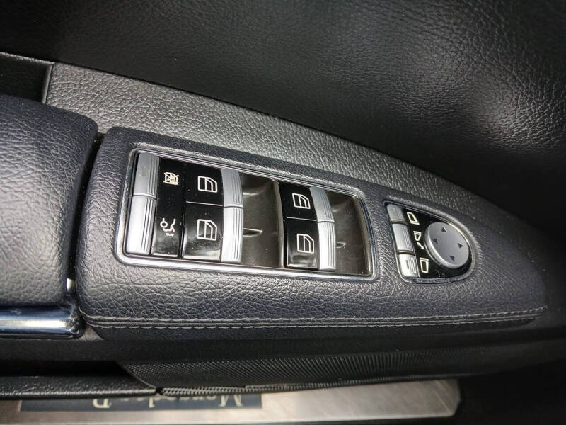 2012 Mercedes-Benz S-Class S 550 4MATIC