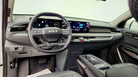 2026 Kia EV9 Light