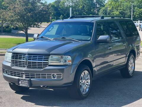 2012 Lincoln Navigator L for sale at North Imports LLC in Burnsville MN