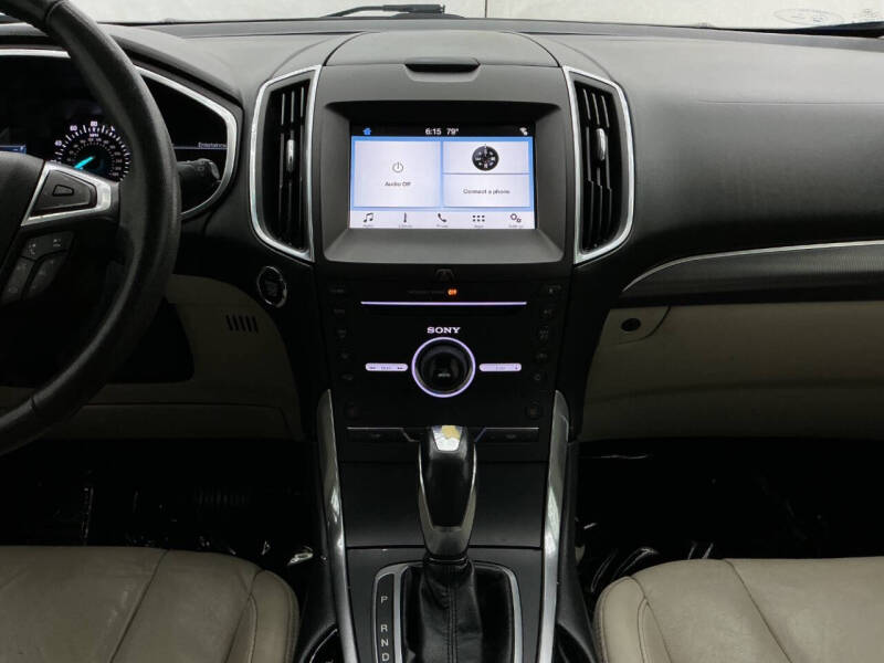 2016 Ford Edge Titanium