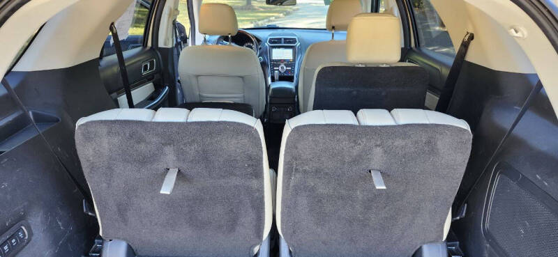 2017 Ford Explorer Platinum