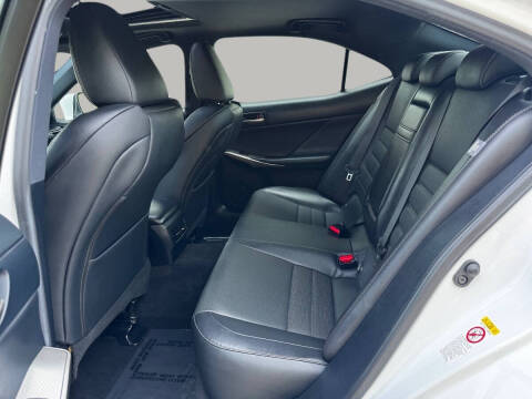 2018 Lexus IS 300