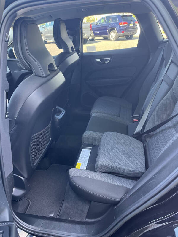 2023 Volvo XC60 B5 Core