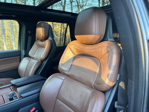 2022 Lincoln Navigator L Reserve