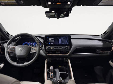 2024 Toyota Grand Highlander Hybrid MAX Platinum