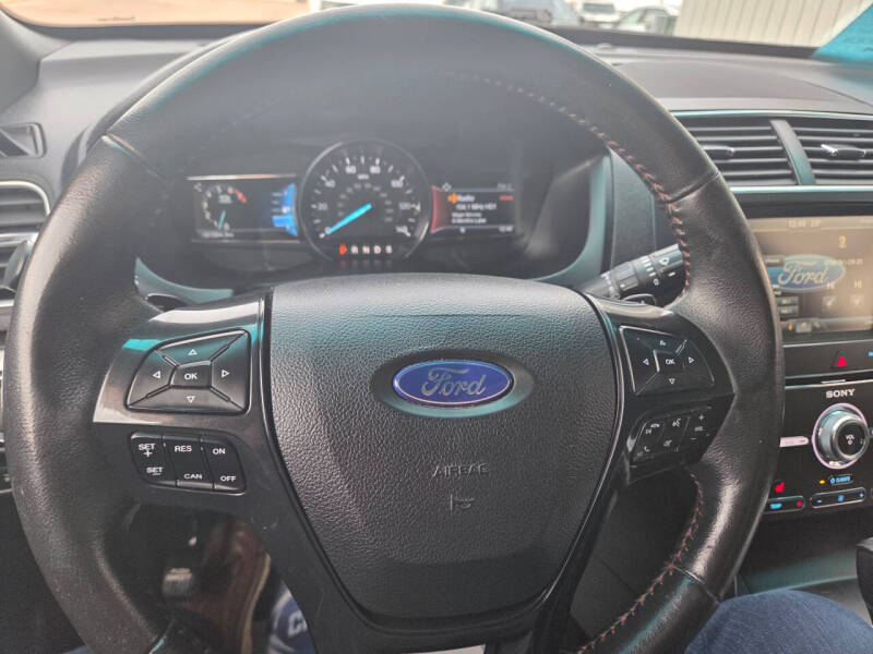 2016 Ford Explorer Sport