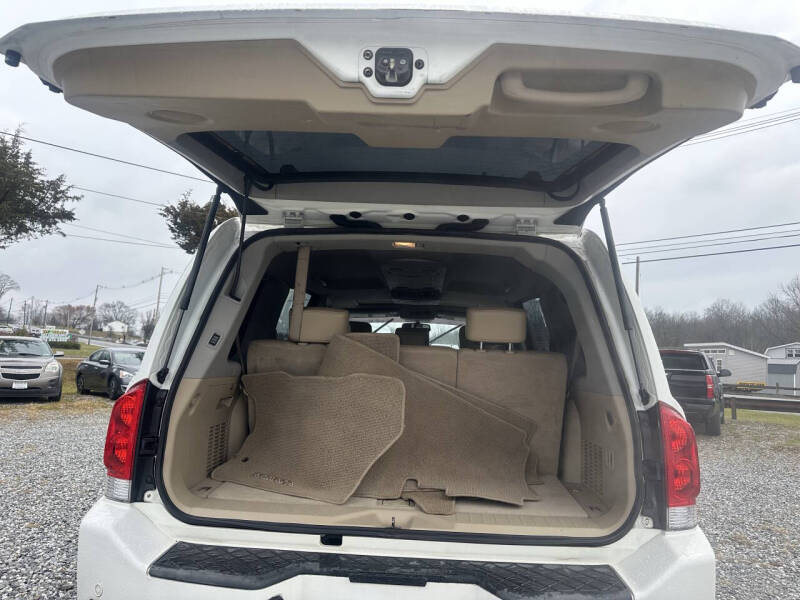 2011 Nissan Armada Platinum