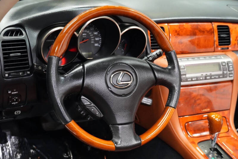 2005 Lexus SC 430