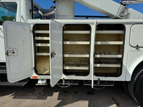 2001 International 4900