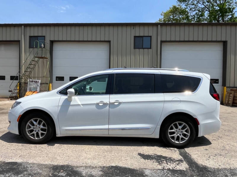 2020 Chrysler Pacifica Touring L