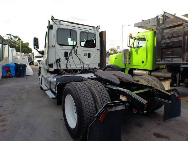 2016 Freightliner Cascadia