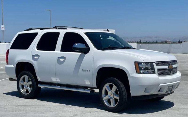 2013 Chevrolet Tahoe LS photo 3