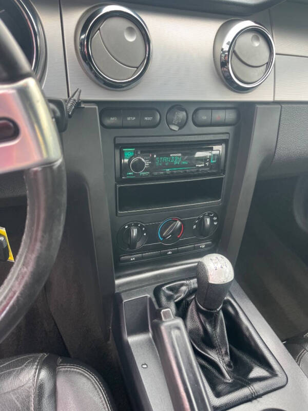 2006 Ford Mustang