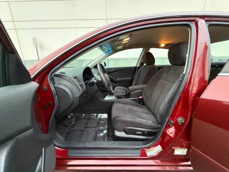 2010 Nissan Altima 3.5 SR