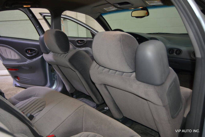 2005 Pontiac Bonneville SE