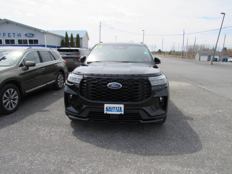 2025 Ford Explorer ST-Line