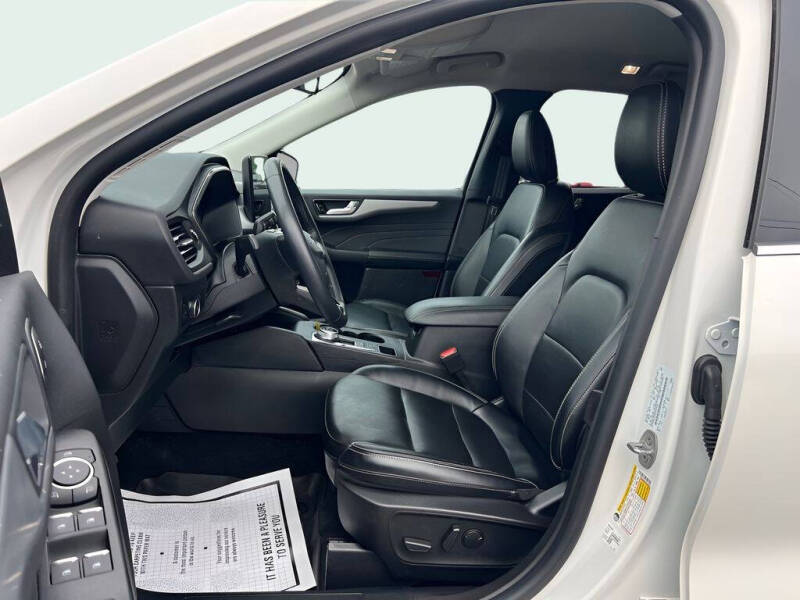 2023 Ford Escape Platinum