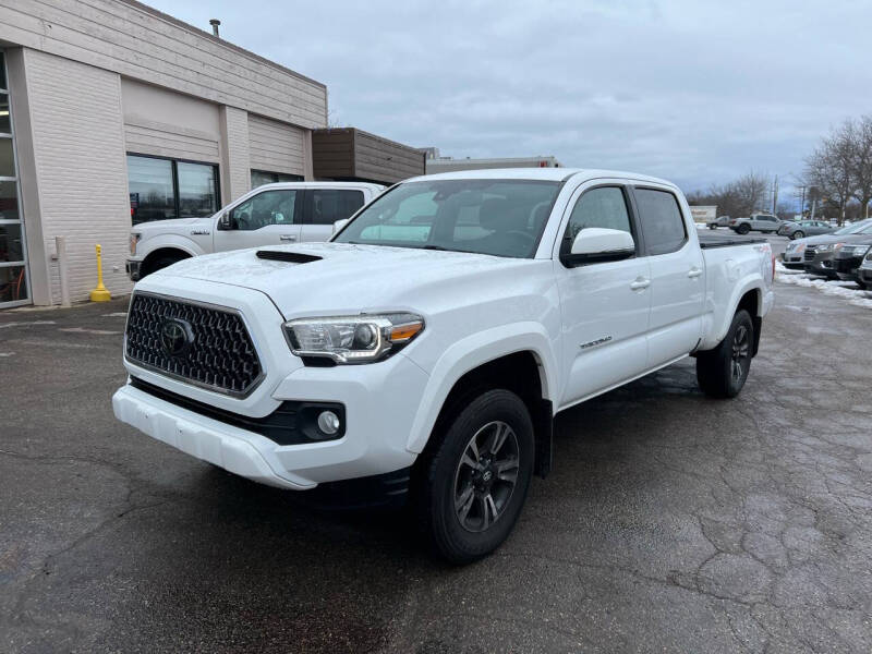 2018 Toyota Tacoma for sale at Dean's Auto Sales in Flint MI