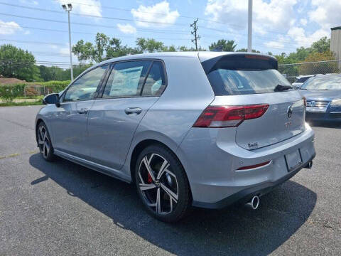 2025 Volkswagen Golf GTI SE