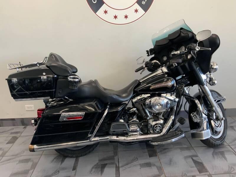 2006 Harley-Davidson FLHTC  Electra Glide Classic for sale at CHICAGO CYCLES & MOTORSPORTS INC. in Stone Park IL
