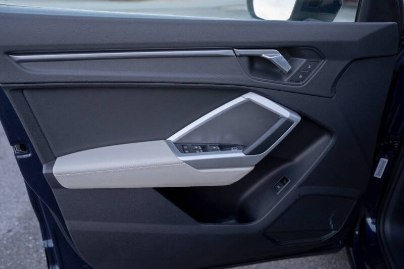 2020 Audi Q3 quattro Premium 45 TFSI