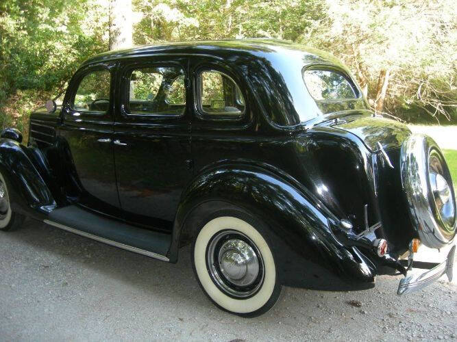 1936 Ford Deluxe