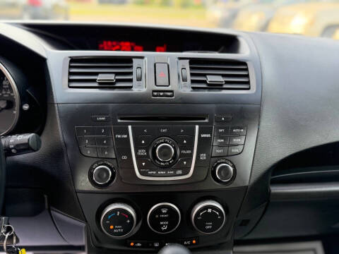 2013 Mazda MAZDA5 Sport