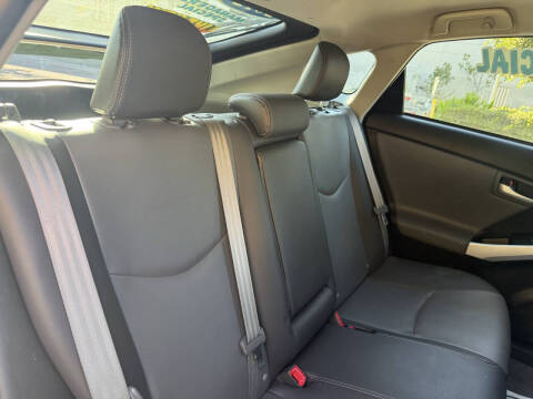 2012 Toyota Prius Two