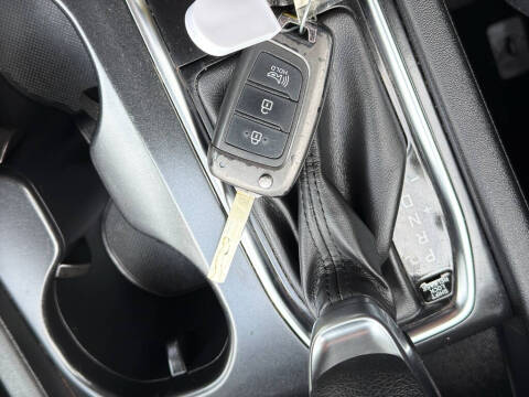 2020 Hyundai Santa Fe SE