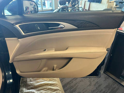 2017 Lincoln MKZ Reserve