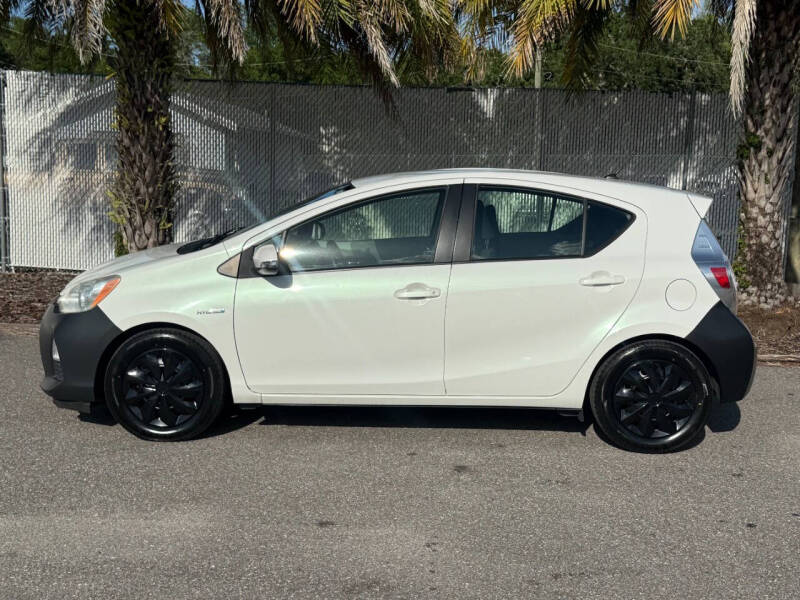 2013 Toyota Prius c Two