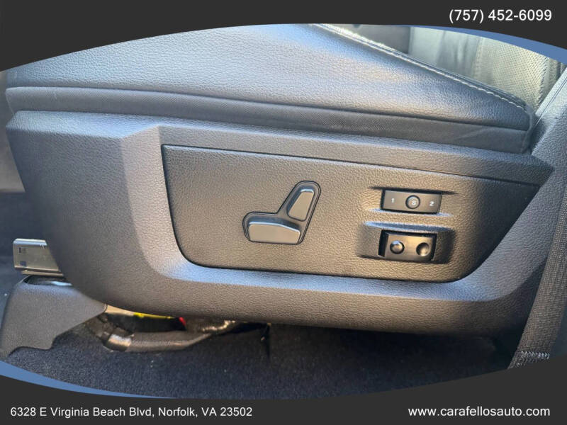 2019 RAM 1500 Classic Laramie