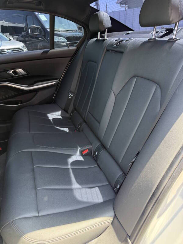 2022 BMW 3 Series 330i