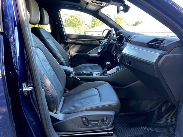 2021 Audi Q3 quattro Premium 40 TFSI