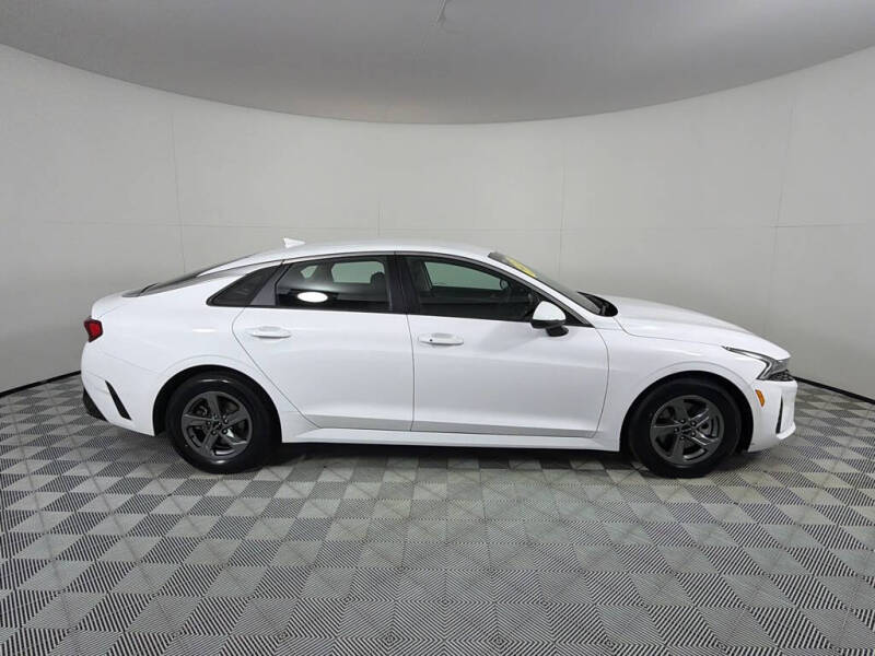 2022 Kia K5