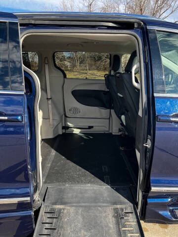 2019 Chrysler Pacifica Touring L Plus