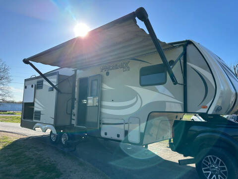 2017 Shasta RV Phoenix Lite for sale at Champion Motorcars in Springdale AR