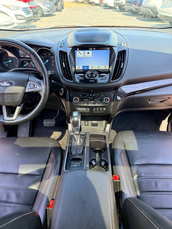 2019 Ford Escape Titanium